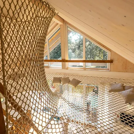بيت للعطل Ferienlodge Baumhaus باد غاندرسهايم